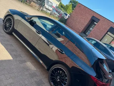 Gebraucht Mercedes CLA250 Shooting Brake 160 PS (117 kW) 2021 Schwarz Kombi