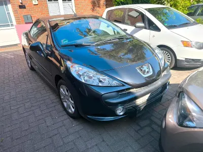 Gebraucht Peugeot 207 CC 120 PS (88 kW) 2009 Schwarz Cabrio
