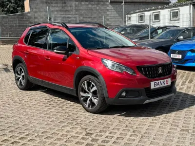 Gebraucht Peugeot 2008 GT-line 110 PS (80 kW) 2019 Lackierung ultimaterot SUV