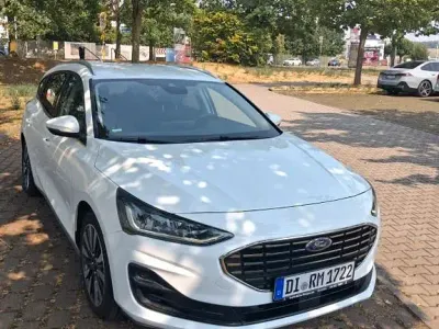 Gebraucht Ford Focus Titanium X 116 PS (85 kW) 2024 Weiß Limousine