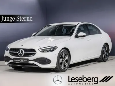 Gebraucht Mercedes C200 Avantgarde 163 PS (119 kW) 2025 Weiß Limousine