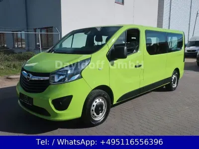 Gebraucht Opel Vivaro 95 PS (69 kW) 2018 Grün Van / Kleinbus