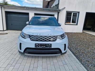 Land Rover Discovery 5