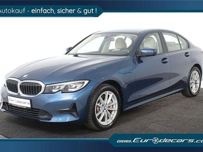 BMW 330e