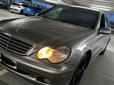 gebraucht Mercedes C200 2.2 CDI