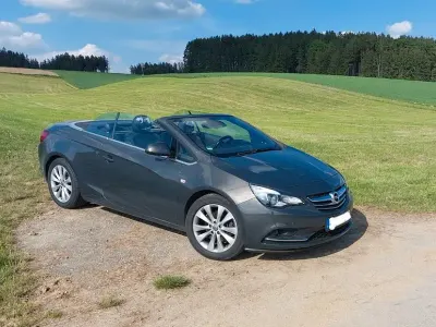 Gebraucht Opel Cascada Edition 140 PS (102 kW) 2015 Braun Cabrio