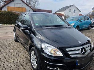 Schwarz Gebraucht 2008 Mercedes B200 Sport Van / Kleinbus | 5.600 € (Etwas zu teuer)