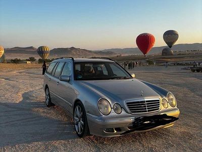 Mercedes E240