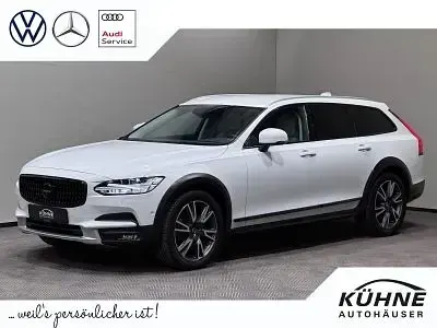 Gebraucht Volvo V90 CC Pro 235 PS (172 kW) 2019 Ice white, solid Kombi