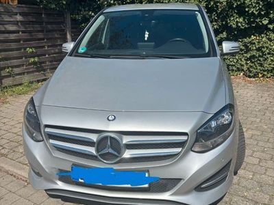 Mercedes B180
