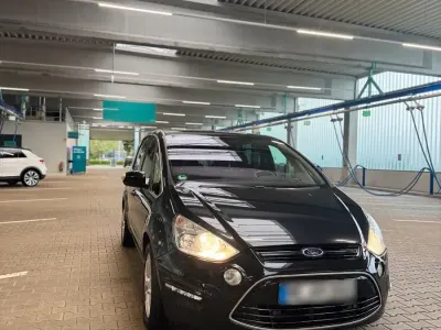 Gebraucht Ford S-MAX S 140 PS (102 kW) 2012 Schwarz Van / Kleinbus