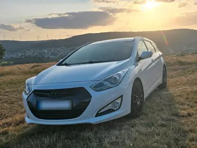 Gebraucht Hyundai i40 163 PS (119 kW) 2015 Weiß Kombi