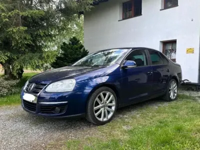 Occasion VW Jetta 105 ch (77 kW) 2008 Bleue Berline