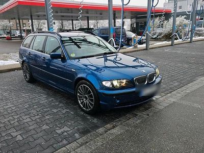 Blau Gebraucht 2002 BMW 330 Kombi | 5.200 € (Etwas zu teuer)