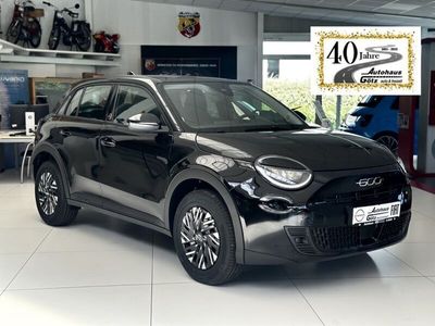 Neu Fiat 600E Red 114 kW (156 PS) 2025 Schwarz SUV