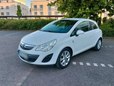 Gebraucht Opel Corsa Active 90 PS (66 kW) 2013 Weiß Kleinwagen