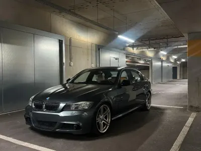 Second-hand BMW 330 M Performance 320 CP (235 kW) 2009 Andere farben Berlinǎ