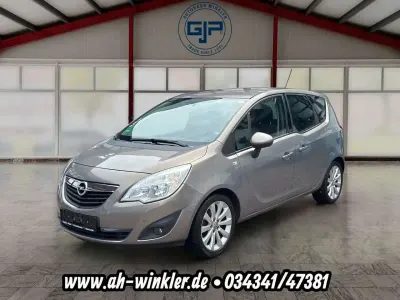 Gebraucht Opel Meriva Edition 101 PS (74 kW) 2010 Muskatgrau/muskat braun(m2) Van / Kleinbus