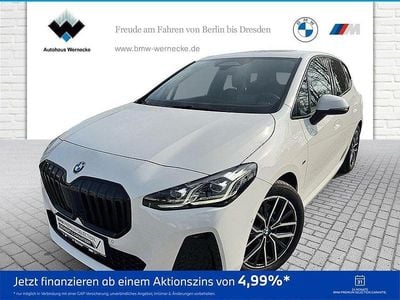 Gebraucht BMW 220 Active Tourer M Sport 156 PS (114 kW) 2023 Alpinweiß uni Van / Kleinbus
