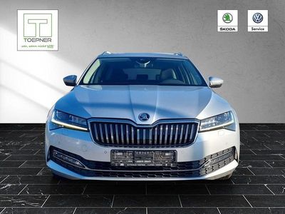 Silber Gebraucht 2021 Skoda Superb Style Kombi | 20.400 € (Fairer Preis)