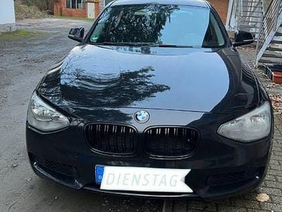Gebraucht BMW 114 104 PS (76 kW) 2012 Schwarz Kleinwagen