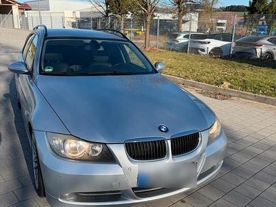 Gebraucht BMW 330 231 PS (169 kW) 2008 Grau Kombi