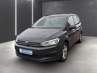 Gebraucht VW Touran 150 PS (110 kW) 2021 Grau Van / Kleinbus
