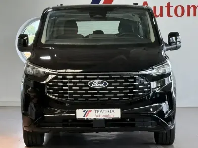 Gebraucht Ford Tourneo Titanium 170 PS (125 kW) 2025 Schwarz Van / Kleinbus