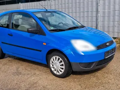 Gebraucht Ford Fiesta 60 PS (44 kW) 2003 Blau Kleinwagen