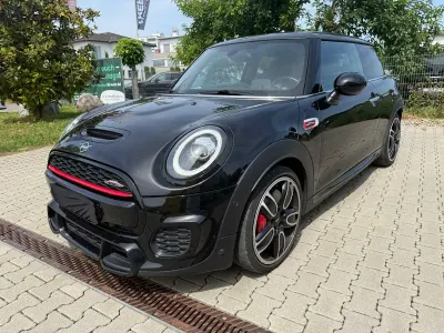 Gebraucht Mini John Cooper Works 231 PS (169 kW) 2018 Schwarz Kleinwagen
