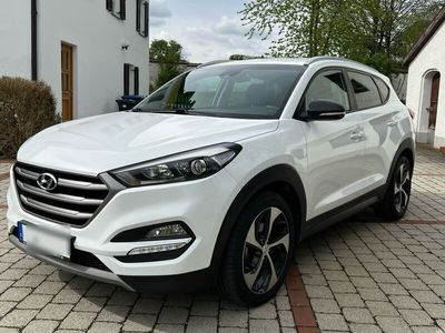 gebraucht Hyundai Tucson 1.7 CRDI 141 PS Automatik 2WD