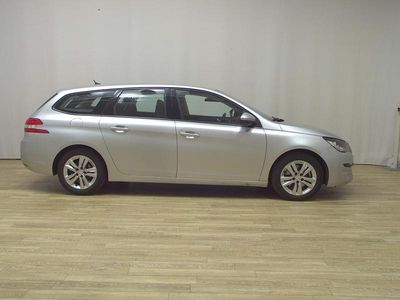 Gebraucht Peugeot 308 Active 150 PS (110 kW) 2015 Lackierung aluminium grau/meta Kombi