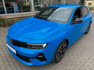 Neu Opel Astra Edition 114 kW (156 PS) 2026 Blau Limousine