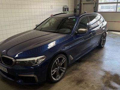 BMW M550