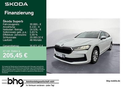 Gebraucht Skoda Superb Essence 150 PS (110 kW) 2025 Weiß Kombi