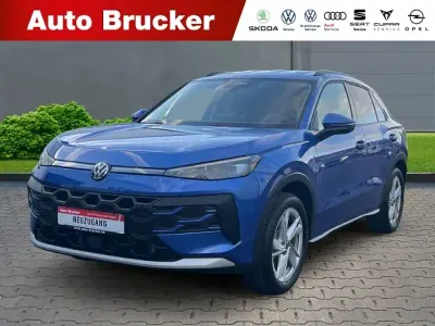Gebraucht VW T-Roc Cabriolet Life 150 PS (110 kW) 2025 Blau SUV