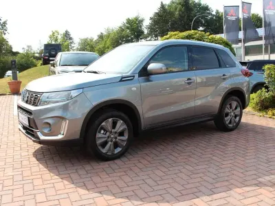 Gebraucht Suzuki Vitara Comfort 129 PS (94 kW) 2021 Grau SUV