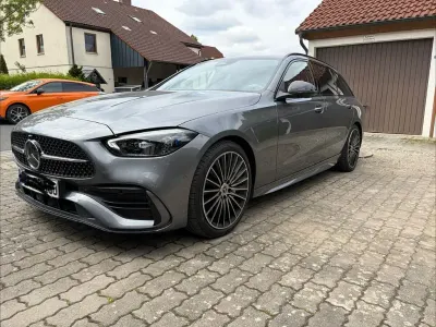 Gebraucht Mercedes C300 AMG 258 PS (189 kW) 2024 Grau Limousine
