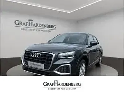 Neu Audi Q2 Advanced Plus 150 PS (110 kW) 2026 Manhattangrau metallic SUV