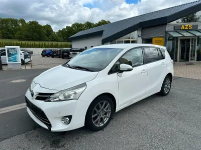 Gebraucht Toyota Verso Life 177 PS (130 kW) 2014 Weiß Van / Kleinbus