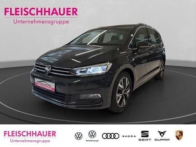 Grau Gebraucht 2021 VW Touran Highline Van / Kleinbus | 25.490 € (Guter Preis)
