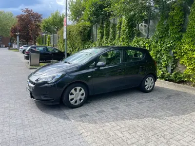 Usado Opel Corsa Edition 90 HP (66 kW) 2015 Preto Citadino