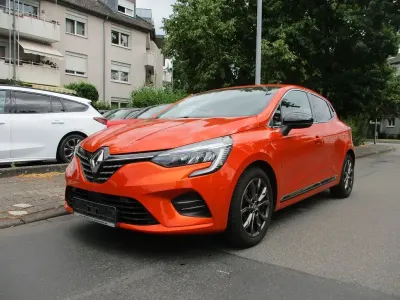 Gebraucht Renault Clio V Intens 101 PS (74 kW) 2022 Rot Limousine