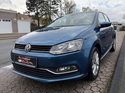 Gebraucht VW Polo LOUNGE 90 PS (66 kW) 2015 Blau Limousine