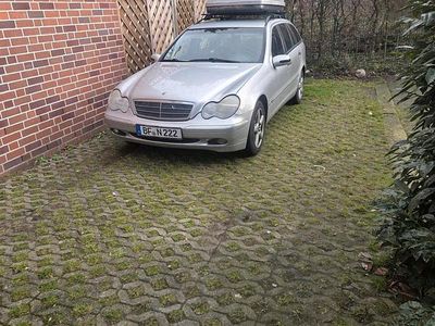 Silber Gebraucht 2003 Mercedes C180 Kombi | 1.500 €