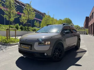 Gebraucht Citroën C4 Shine 110 PS (80 kW) 2015 Braun SUV