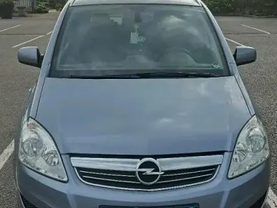 Gebraucht Opel Zafira 116 PS (85 kW) 2009 Grau Van / Kleinbus