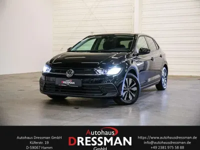 Gebraucht VW Polo Move 95 PS (69 kW) 2024 Deep black perleffekt Kleinwagen