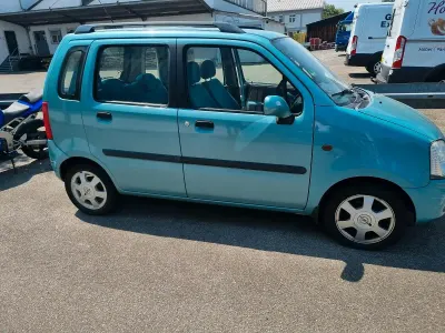 Gebraucht Opel Agila 82 PS (60 kW) 2003 Grün Van / Kleinbus