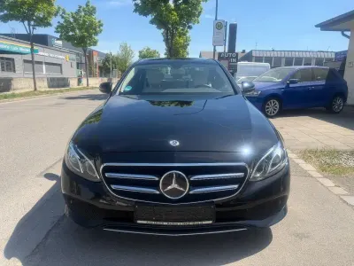 Gebraucht Mercedes E220 194 PS (142 kW) 2019 Schwarz Limousine